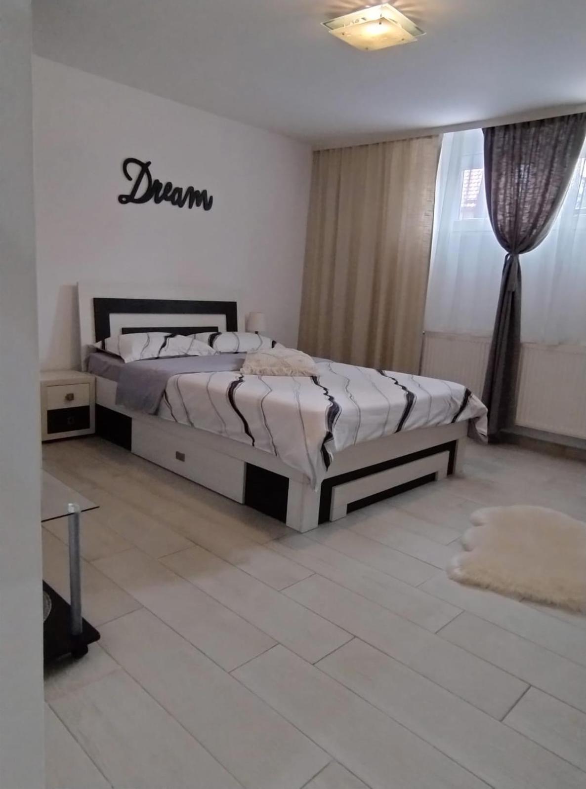 La Relax Apartment Брашов Екстериор снимка