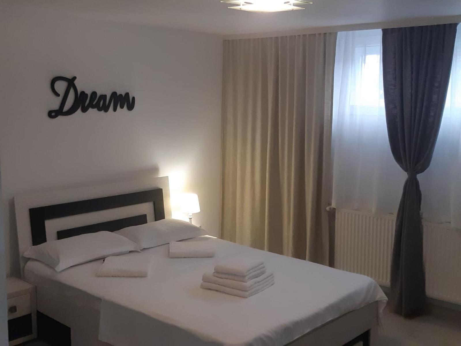 La Relax Apartment Брашов Екстериор снимка