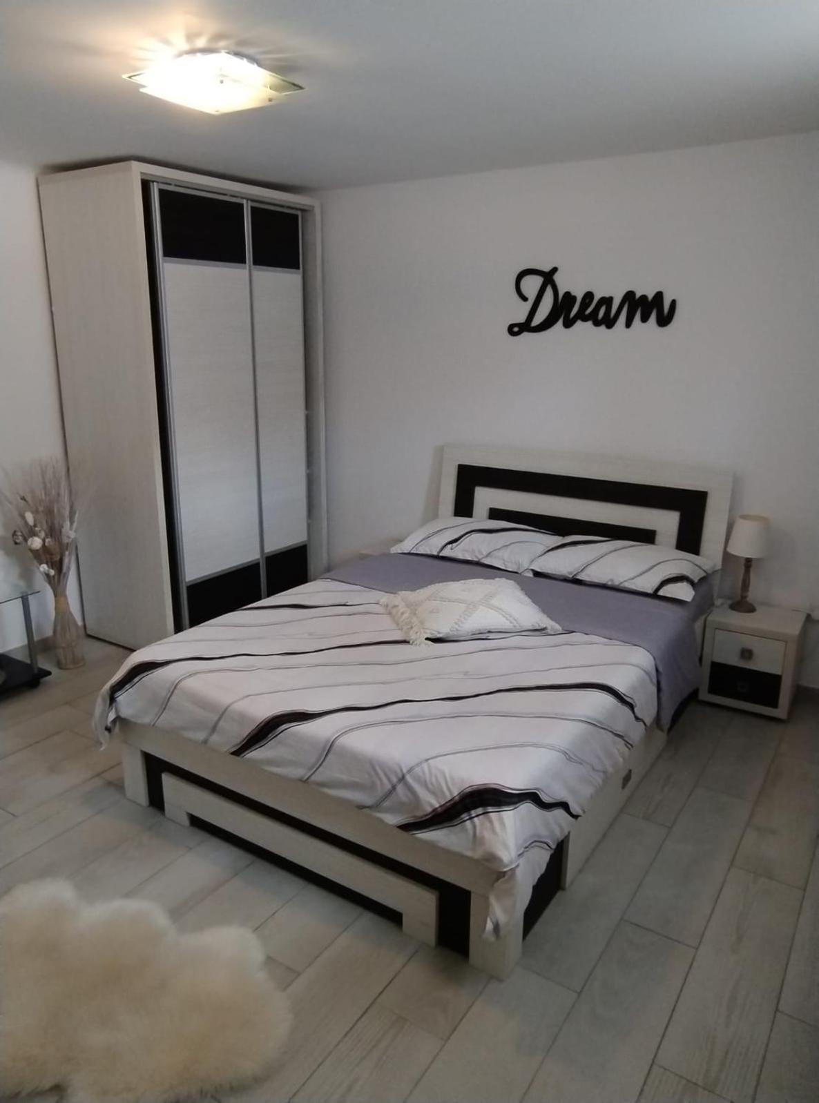 La Relax Apartment Брашов Екстериор снимка