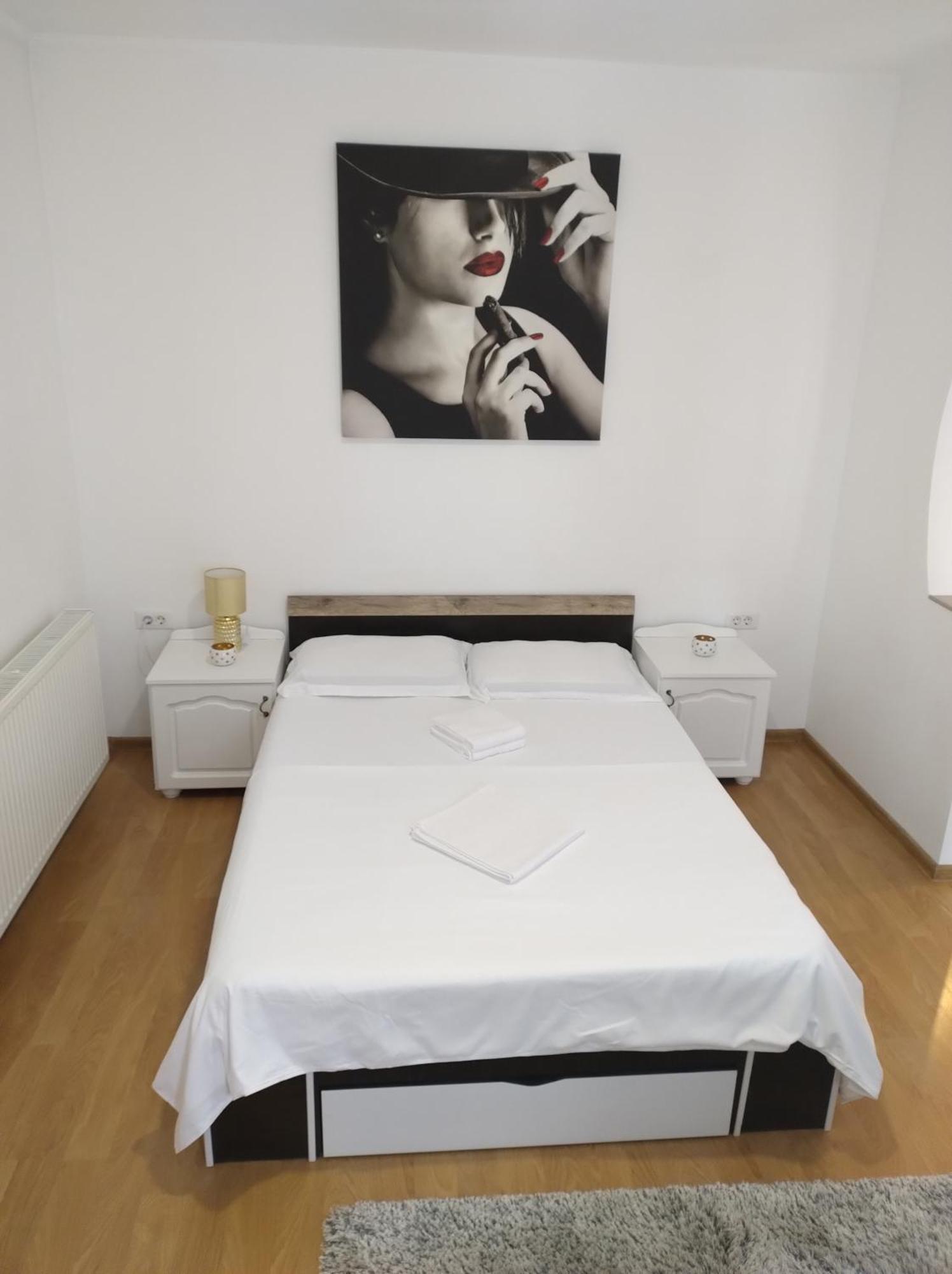 La Relax Apartment Брашов Екстериор снимка